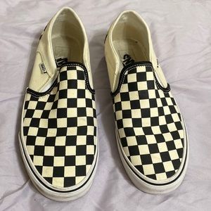 Women’s Checkered Vans